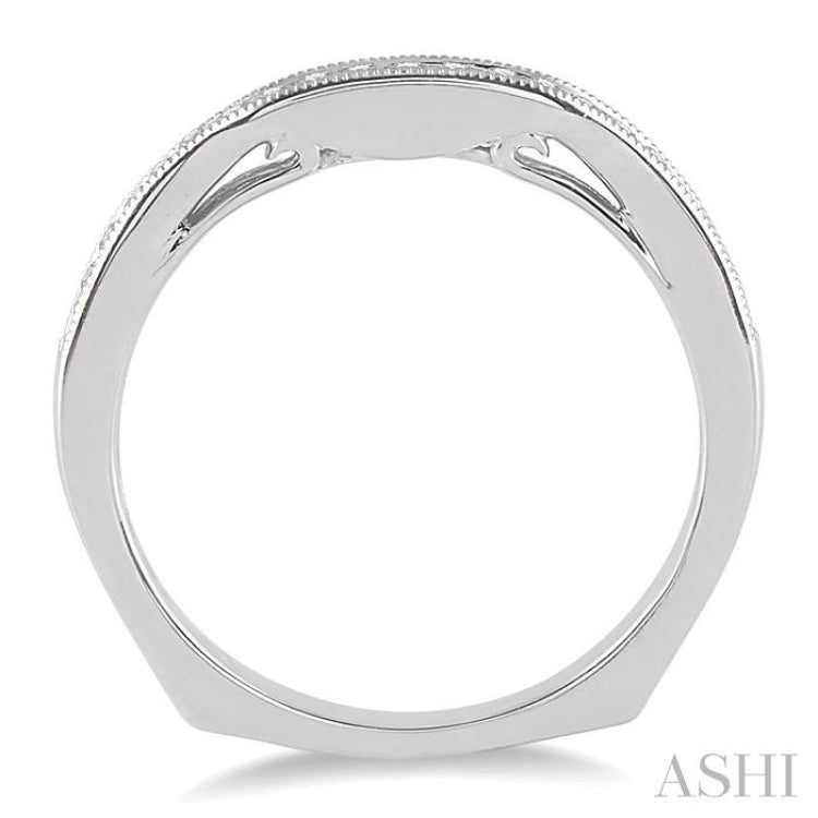 1/5 Ctw Round Cut Diamond Wedding Band in 14K White Gold