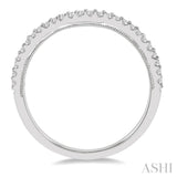 1/5 Ctw Curvy Round Cut Diamond Wedding Band in 14K White Gold