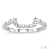 1/4 Ctw U-Shape Baguette Accent Round Cut Diamond Wedding Band in 14K White Gold