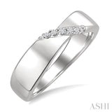 1/20 Ctw Round Cut Diamond Fashion Ring in Sterling Silver