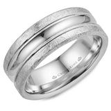 A wedding band in white gold with a polished center and diamond brushed edges.