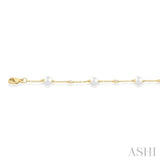 1/6 Ctw 5 MM Cultured Pearl and Round Cut Diamond Fashion Station Bracelet in 14K Yellow Gold