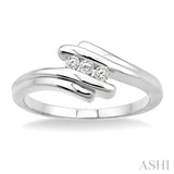 Silver 3 Stone Diamond Fashion Ring