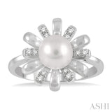 Pearl & Diamond Fashion Ring