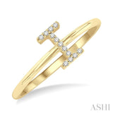 1/20 Ctw Initial 'I' Round Cut Diamond Fashion Ring in 10K Yellow Gold